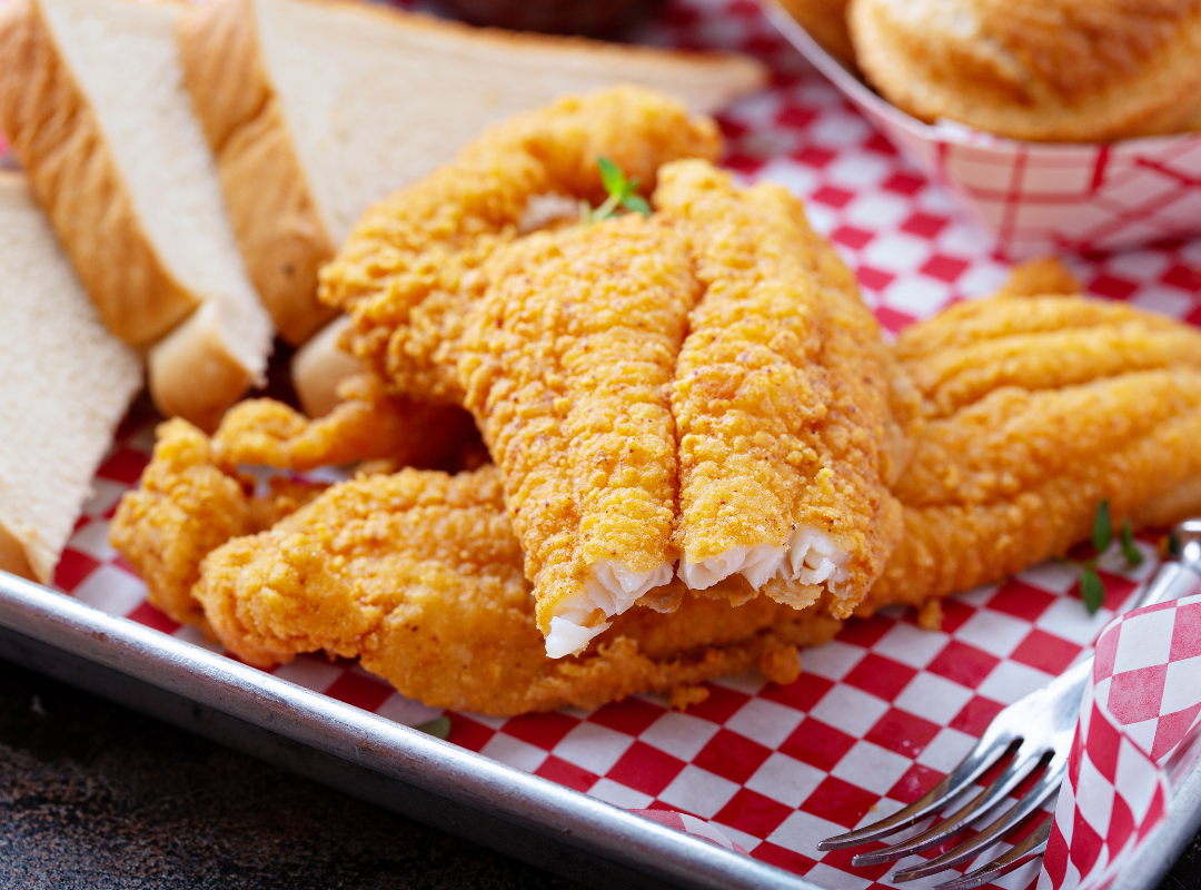 Bogey's $10 Fish 'n' Chips plate uses beer-battered Atlantic cod every Friday in Venice, FL. Learn what separates a great fish fry from a mediocre one before you order.